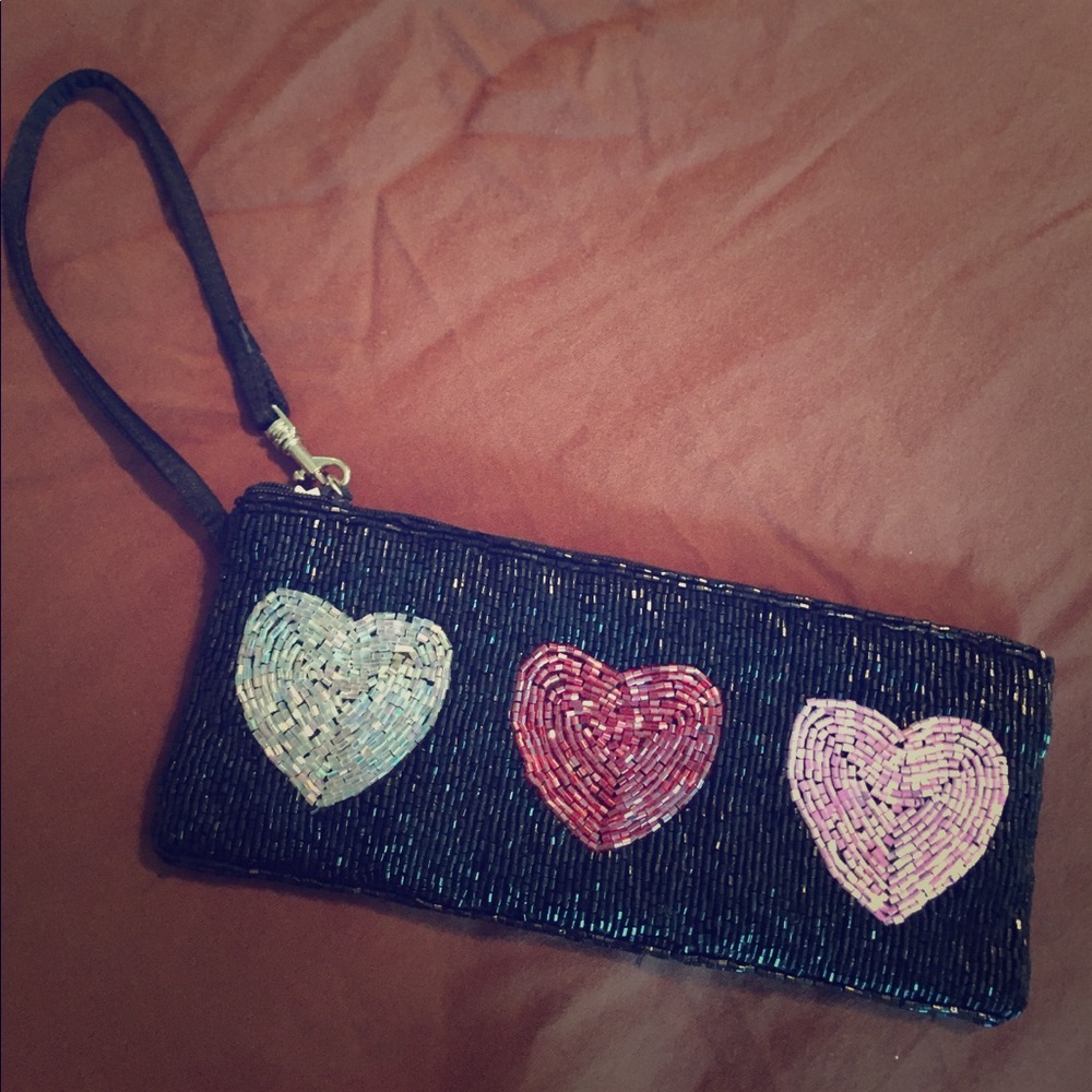 Beaded wristlet